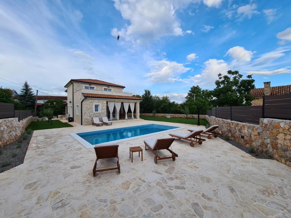 Villa Lulu Kamena Villa S Maslinikom Otok Krk Dobrinj Selo Gostinjac Đảo Krk Ngoại thất bức ảnh