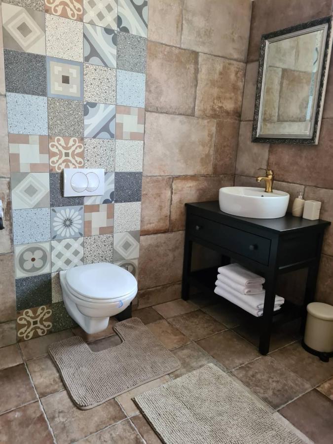 Villa Lulu Kamena Villa S Maslinikom Otok Krk Dobrinj Selo Gostinjac Đảo Krk Ngoại thất bức ảnh