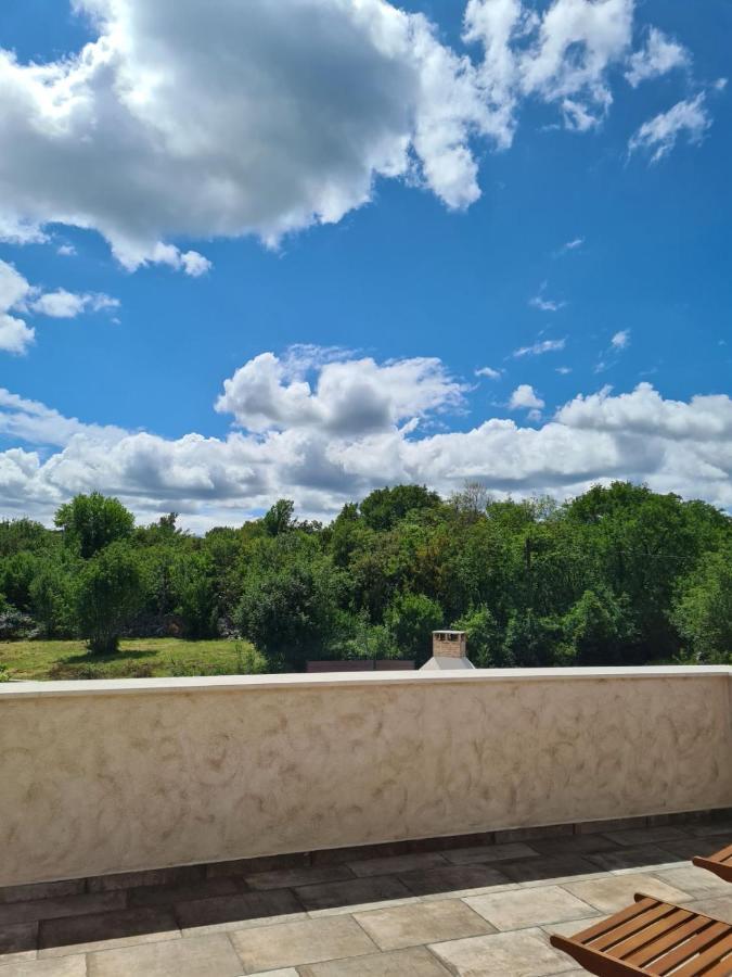 Villa Lulu Kamena Villa S Maslinikom Otok Krk Dobrinj Selo Gostinjac Đảo Krk Ngoại thất bức ảnh