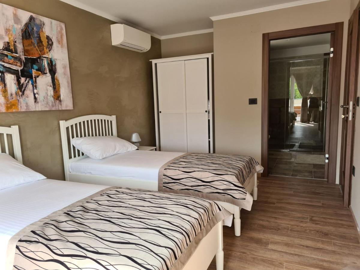 Villa Lulu Kamena Villa S Maslinikom Otok Krk Dobrinj Selo Gostinjac Đảo Krk Ngoại thất bức ảnh