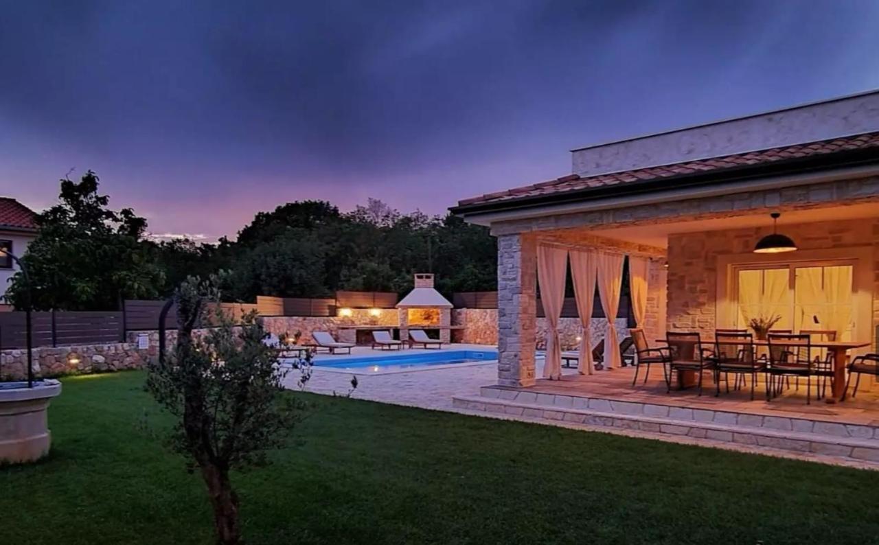 Villa Lulu Kamena Villa S Maslinikom Otok Krk Dobrinj Selo Gostinjac Đảo Krk Ngoại thất bức ảnh